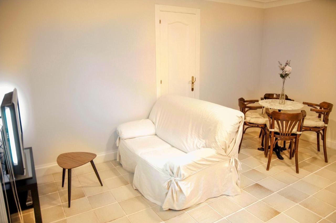 Apartamentos Individuales Con Piscina ガラパガル エクステリア 写真