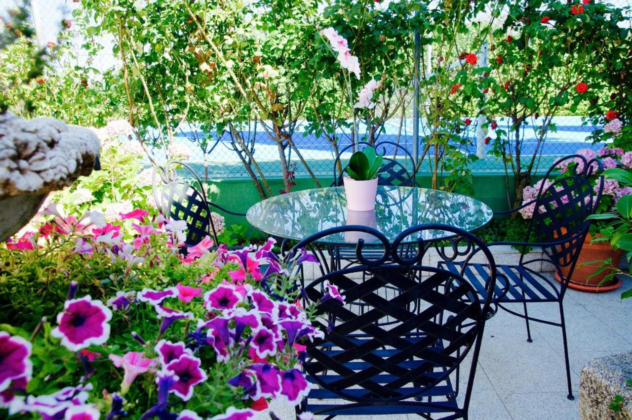 Apartamentos Individuales Con Piscina ガラパガル エクステリア 写真